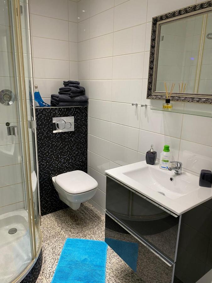 City Luxus Appartement Naehe Koeln Messe - Lanxess Arena Dış mekan fotoğraf