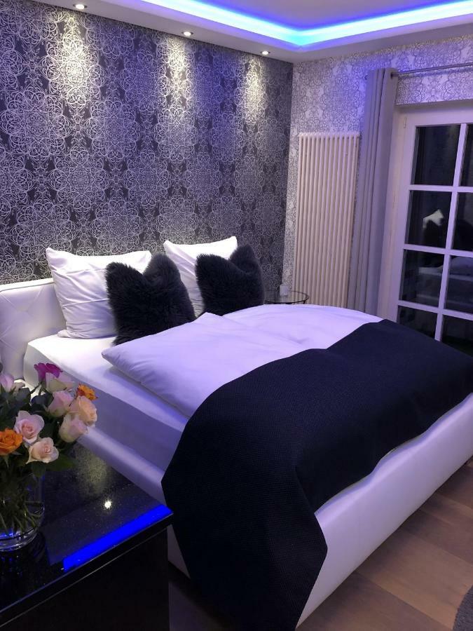 City Luxus Appartement Naehe Koeln Messe - Lanxess Arena Dış mekan fotoğraf